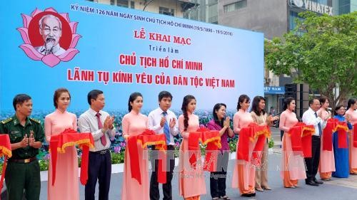 Diverses célébrations du 126ème anniversaire du président Ho Chi Minh  - ảnh 1